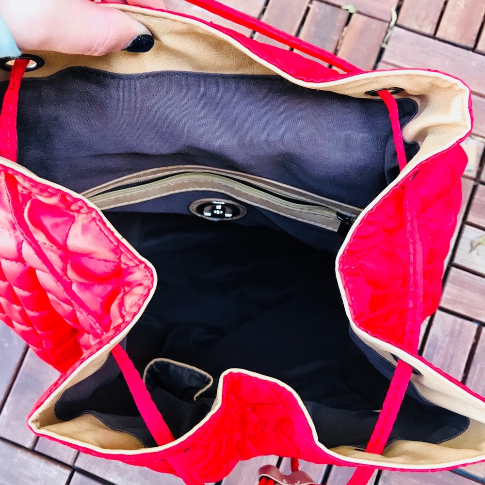 Red backpack/purse - Picture 5 of 6